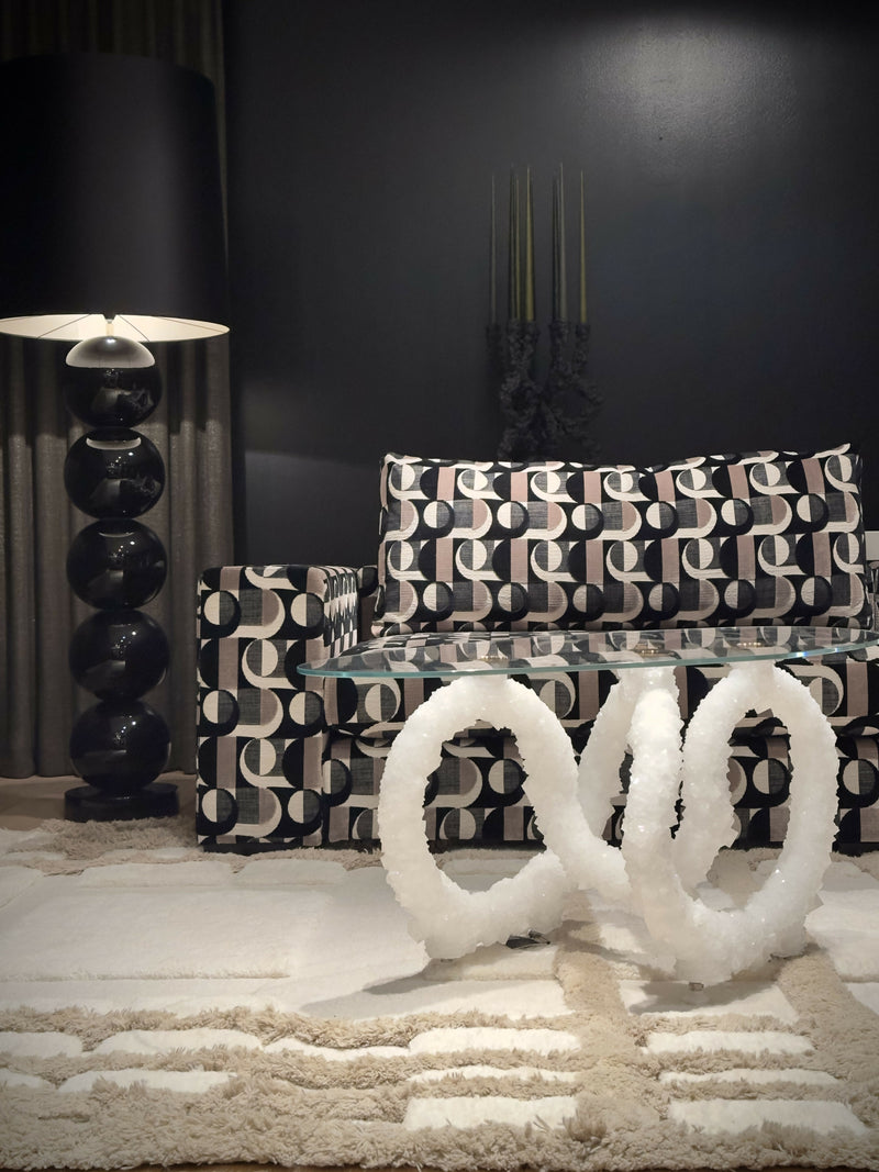 Luxe Interieurdesign met Sculpturale Accente-L4 Elvire-woonkamer-Luxe Interieurdesign met Sculpturale en Metallic Accenten-OBLY