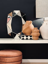 Luxe Interieurdesign met Sculpturale Accente-L4 Elvire-woonkamer-Luxe Interieurdesign met Sculpturale en Metallic Accenten-OBLY