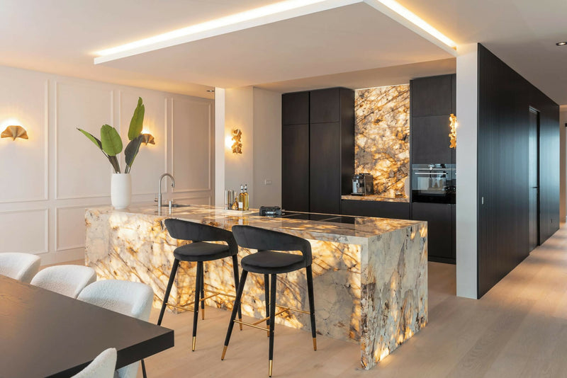 Luxe Keuken met Verlicht Doorscheinend Marmer-OBLY-design keuken,marmer keuken,mereno monza,verlichte keuken-Verlichte Marmeren Keuken -OBLY