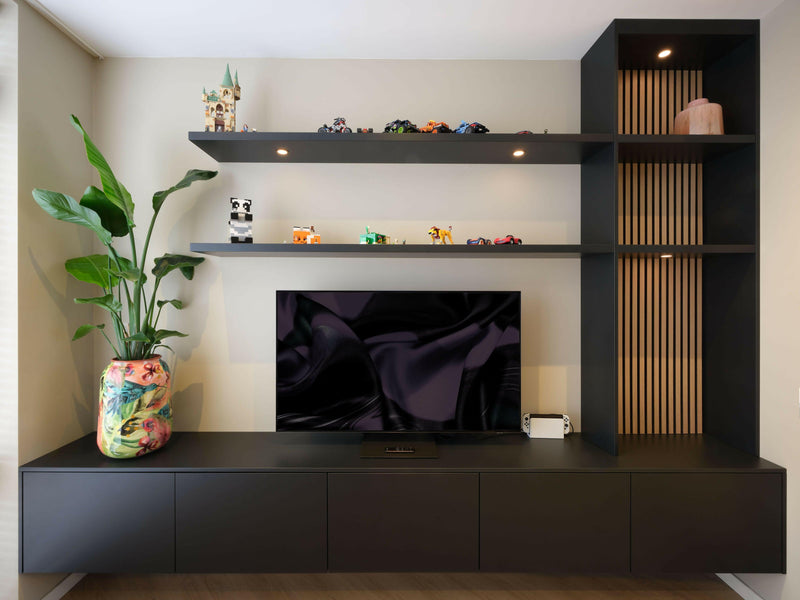 Luxe Woonkamer Kast met Zwart Eiken en Glazen Deuren-OBLY-Luxe Woonkamer Kast met Zwart Eiken en Glazen Deuren | Op Maat Gemaakt-OBLY