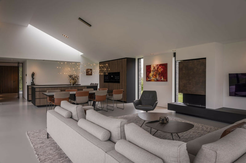 Luxe Woonkamer met Open Haard en En-suite Master Bedroom met Uitzicht-OBLY-ensuite,Keuken,Openhaard,Woonkamer-OBLY