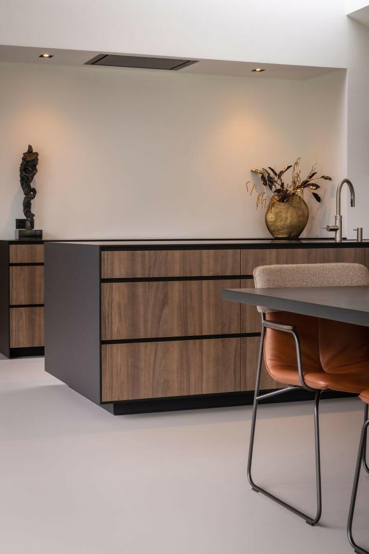 Luxe Woonkamer met Open Haard en En-suite Master Bedroom met Uitzicht-OBLY-ensuite,Keuken,Openhaard,Woonkamer-OBLY