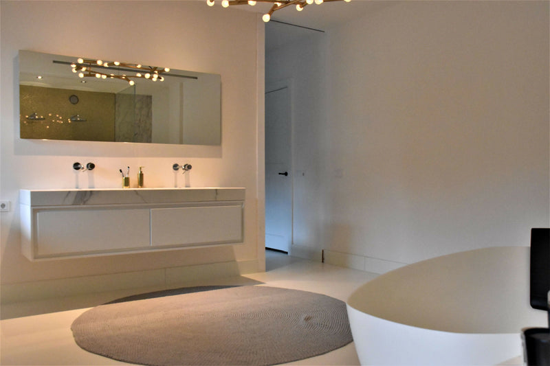 Luxe badkamer met karakter-MH Interieurdesign-badkamer-Luxe badkamer met goudaccenten en marmer | A Touch of Gold-OBLY