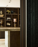 Luxe maatwerk keuken met donkere houtafwerking-voermans-design keuken,donker houten keuken,Keuken,luxe keuken,maatwerk keuken,moderne keuken-Luxe maatwerk keuken met kookeiland | Donker hout interieur-OBLY