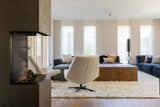 Luxe modern interieur met maatwerk kastenwand en haard-studio stylez-design-interieur,donkere-materialen,doorkijkhaard,glazen-deuren,high-end-interieur,luxe-interieur,maatwerk-kastenwand,modern-interieur,zwarte-kozijnen-Luxe modern interieur met maatwerk kastenwand-OBLY