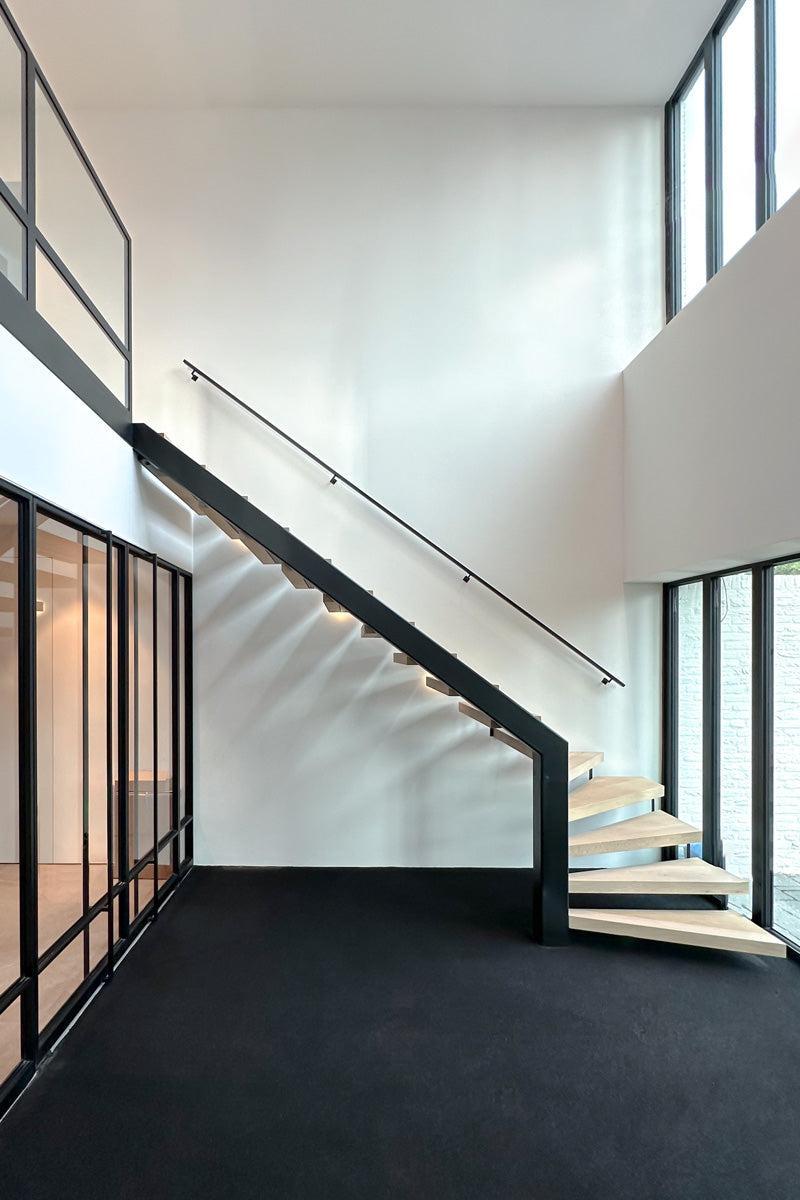 Luxe villa met exclusief maatwerkinterieur-Joolsdesign-Badkamer inspiratie,Interieurarchitect,Interieurontwerp,Keuken met kookeiland,luxe badkamer,Luxe interieur,Maatwerk interieur,Maatwerk kasten,maatwerk keuken,totaalinterieur,villa interieur,woonkamer inspiratie-Luxe villa met maatwerkinterieur | Joolsdesign-OBLY
