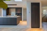 Luxe villa met maatwerk interieur-Oudendorp-badkamermeubel,Donkere keuken,Interieur inspiratie,Keuken op maat,Kookeiland,luxe badkamer,luxe villa,Maatwerk interieur,moderne keuken,moderne villa,Natuursteen,visgraatvloer,vrijstaand ligbad,wellness badkamer,wijnklimaatkast-OBLY