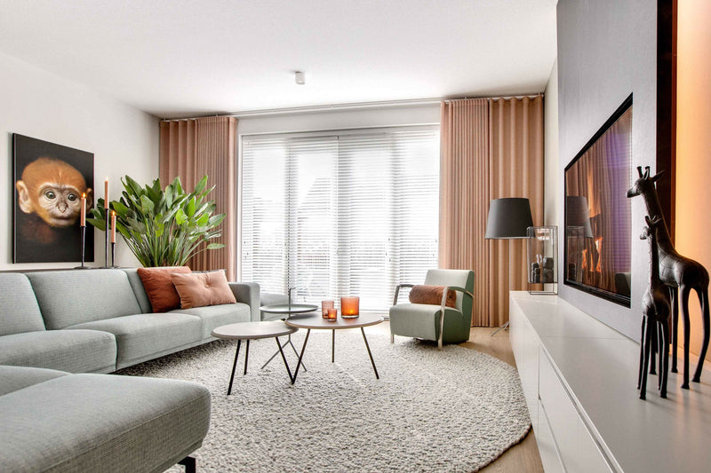 MAATWERK WOONKAMER ROTTERDAMSE NIEUWBOUWWONING MET DIERLIJKE AANTREKKINGSKRACHT-1001 PROJECTS | FELICE STAHLIE-keuken,woonkamer-NIEUWBOUWWONING MET DIERLIJKE AANTREKKINGSKRACHT-OBLY