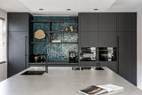 Maatwerk Leefkeuken | Design & Functionaliteit-Studio Thirty Two-Keuken,Maatwerk-Moderne maatwerk keuken | Donker & licht contrast-OBLY