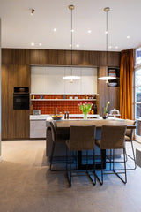 Maatwerk designkeuken met warm hout en natuursteen-Hout en Vorm-design keuken,interieur keuken design,Keuken,maatwerk keuken,natuursteen werkblad-Maatwerk designkeuken met hout en natuursteen-OBLY