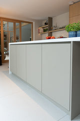Maatwerk interieur met luxe kasten-fehres-badkamermeubel op maat,garderobekast op maat,keukenkasten op maat,maatwerk opbergruimte,maatwerkkasten,moderne woning,slaapkamerkast op maat-OBLY
