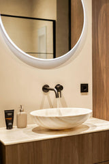 Maatwerk interieur met open keuken en trap-Nuevo Interior Design-loft,open keuken,stalen trap,Woonkamer-OBLY