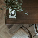 Massief Houten Eettafel | Modern Design & Tijdloze Uitstraling-Lijn M-eettafel,houten tafel,maatwerk meubel,massief houten eettafel,moderne eettafel-OBLY