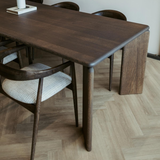 Massief Houten Eettafel | Modern Design & Tijdloze Uitstraling-Lijn M-eettafel,houten tafel,maatwerk meubel,massief houten eettafel,moderne eettafel-OBLY