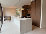 Minimal Sand kwartsiet gietvloer in warme beige tint Saint Louis | Wijchen-Berkers Vloeren-giervloer,gietvloer in keuken,japandi-Minimal Sand kwartsiet gietvloer Saint Louis in Wijchen-OBLY