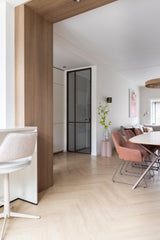 Modern Interieurontwerp met Open Indeling en Warme Materialen-Nieuwenhuis Interieurontwerp-leefkeuken inspiratie,modern interieur,open woonruimte,stijlvolle woning,warme materialen-Modern Interieurontwerp | Open Woonruimte met Sfeervolle Basis-OBLY