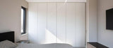 Modern interieur met strakke kastenwand-MERENO-Keuken-Modern interieur met strakke kastenwand-OBLY