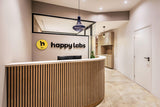 Modern praktijkinterieur met warme houtaccenten-Witteveen interieur architecten-houten wandafwerking,luxe praktijkruimte,maatwerk balie,modern kantoorinterieur,praktijkinterieur,wachtkamer inspiratie,zakelijke inrichting,zorginterieur-Modern Praktijkinterieur met Warme Houtaccenten -OBLY