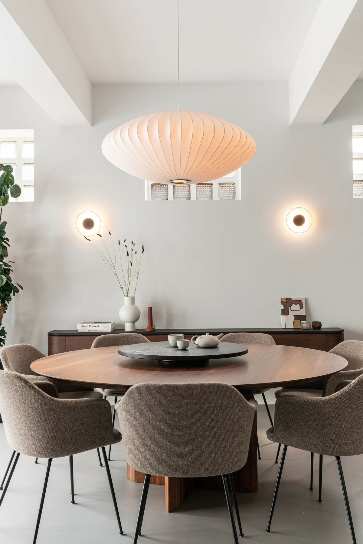 Modern woonhuis met dakterras in historisch pand-Suzanne de Jong-Historisch karakter,Historisch pand,keuken,Maatwerk design,Maatwerk meubels,woonkamer,Zachte vormen-Modern woonhuis met dakterras in historisch pand | Suzanne de Jong-OBLY