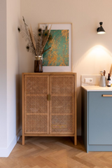 Moderne Charme in Jaren '30 Woning-Studi-JO-groenblauwe tinten,hout,jaren 30 interieur,jaren 30 woning,Keukene,marmer accenten,moderne afwerking,renovatie woning,warme materialen-Jaren '30 Huis met Moderne Charme | Stijlvolle Renovaties en Design-OBLY