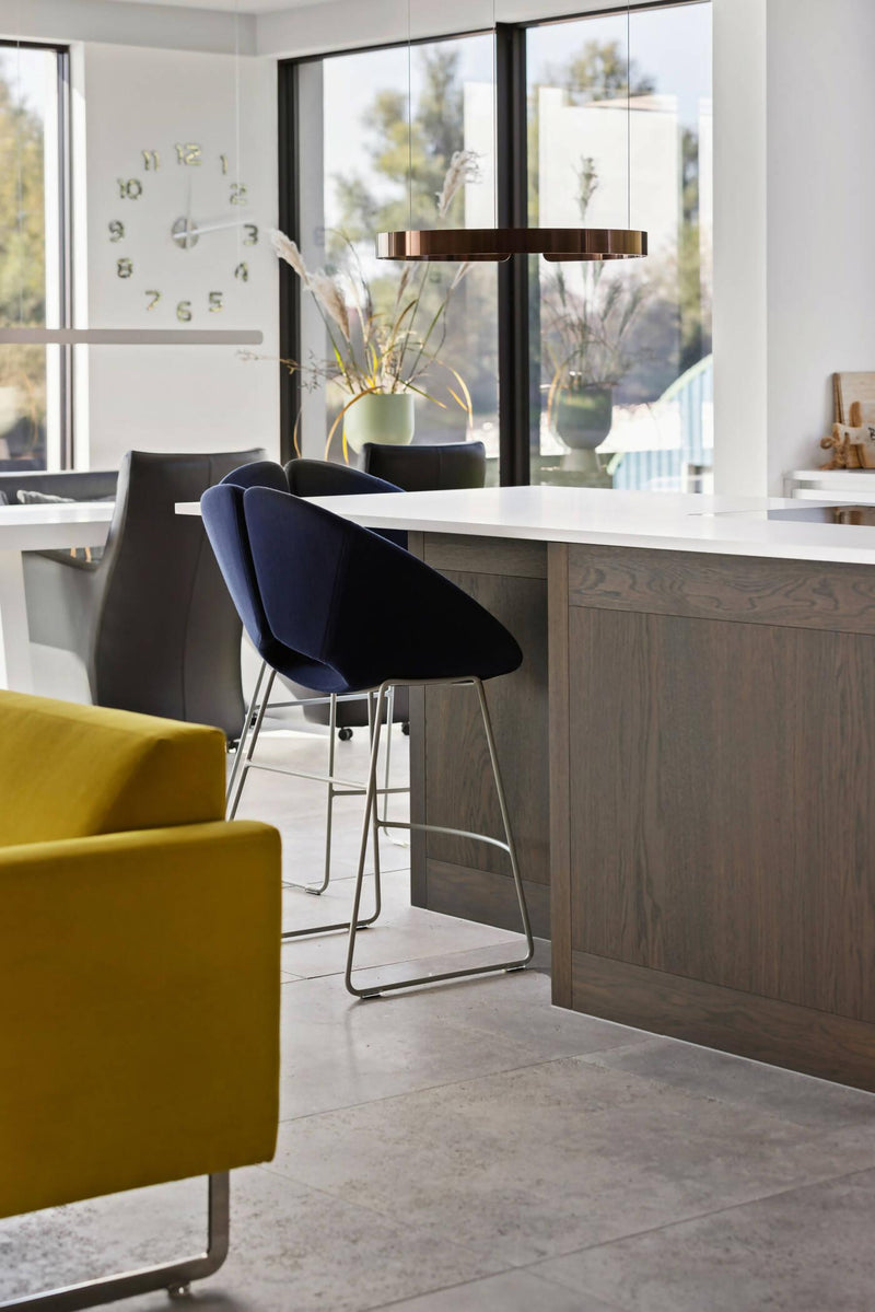 Moderne Droom Villa aan het water-Van den Heuvel & Van Duuren-woonkamer-moderne-droom-villa-aan-het-water-OBLY