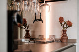 Moderne Eilandkeuken met Houten Accenten-OBLY-Keuken-OBLY