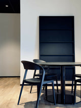 Moderne Kantoorruimte met Designaccenten-L4 Elvire-woonkamer-Herinrichting Moderne Kantoorruimte met Design Tapijt & Glazen Wanden-OBLY