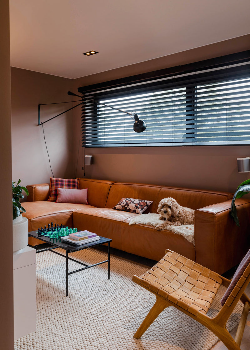 Moderne Villa met Luxe Interieur-OBLY-Moderne Villa | Stijlvolle 70’s Update door OH Studi-OBLY