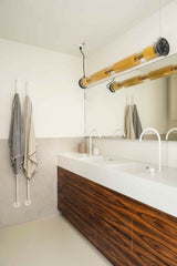 Moderne badkamerinrichitng-INGE BOUMAN INTERIEUR | ARCHITECTUUR-badkamer-Moderne Badkamer met Hout en Wit Design | Minimalistisch & Stijlvol-OBLY