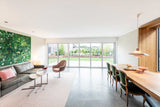 Moderne bakstenen woning met grote ramen-Solarlux Nederland BV-grote ramen,moderne architectuur,moderne woning,nieuwbouwwoning,open leefruimte-Moderne nieuwbouwwoning met grote ramen en open leefruimte-OBLY