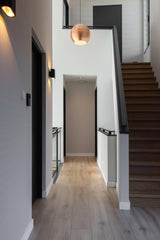 Moderne blikvanger aan het water-STUDIO VALENTIJN-Architectuur,Badkamer-Moderne blikvanger aan het water-OBLY