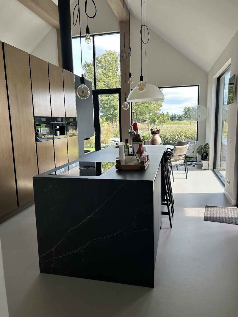 Moderne schuurwoning-BLIZ InteriorDesign-Woonkamer-Strak & Warm Interieur voor een Schuurwoning-OBLY