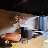 Moderne showroominrichting met presentatieblokken-Perfekt Interieur-display meubels,moderne showroom,presentatie tafels,presentatieblokken,retail interieur,showroom inrichting,showroom meubels,winkel inrichting-Showroominrichting met displayblokken-OBLY