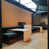 Moderne showroominrichting met presentatieblokken-Perfekt Interieur-display meubels,moderne showroom,presentatie tafels,presentatieblokken,retail interieur,showroom inrichting,showroom meubels,winkel inrichting-Showroominrichting met displayblokken-OBLY