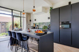 Monument met wit metselwerk in de aanbouw-JAREN 30 ARCHITECT-Aanbouw,Eetkamer,Exterieur,Keuken,Slaapkamer-OBLY