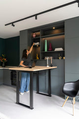 Multifunctionele loung & werkruimte-MIND interieur architectuur-interieur met stalen deuren,loungruimte interieur,luxe kitchenette,luxe thuiswerkplek,maatwerk kastwand,maatwerk meubelwand,maatwerk werkruimte,modern souterrain,multifunctioneel interieur,souterrain interieur,stalen schuifdeuren,thuiswerkplek inspiratie,Woonkamer,zit sta bureau-Multifunctionele loung & werkruimte-OBLY