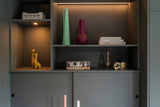 Multifunctionele loung & werkruimte-MIND interieur architectuur-interieur met stalen deuren,loungruimte interieur,luxe kitchenette,luxe thuiswerkplek,maatwerk kastwand,maatwerk meubelwand,maatwerk werkruimte,modern souterrain,multifunctioneel interieur,souterrain interieur,stalen schuifdeuren,thuiswerkplek inspiratie,Woonkamer,zit sta bureau-Multifunctionele loung & werkruimte-OBLY