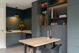 Multifunctionele loung & werkruimte-MIND interieur architectuur-interieur met stalen deuren,loungruimte interieur,luxe kitchenette,luxe thuiswerkplek,maatwerk kastwand,maatwerk meubelwand,maatwerk werkruimte,modern souterrain,multifunctioneel interieur,souterrain interieur,stalen schuifdeuren,thuiswerkplek inspiratie,Woonkamer,zit sta bureau-Multifunctionele loung & werkruimte-OBLY