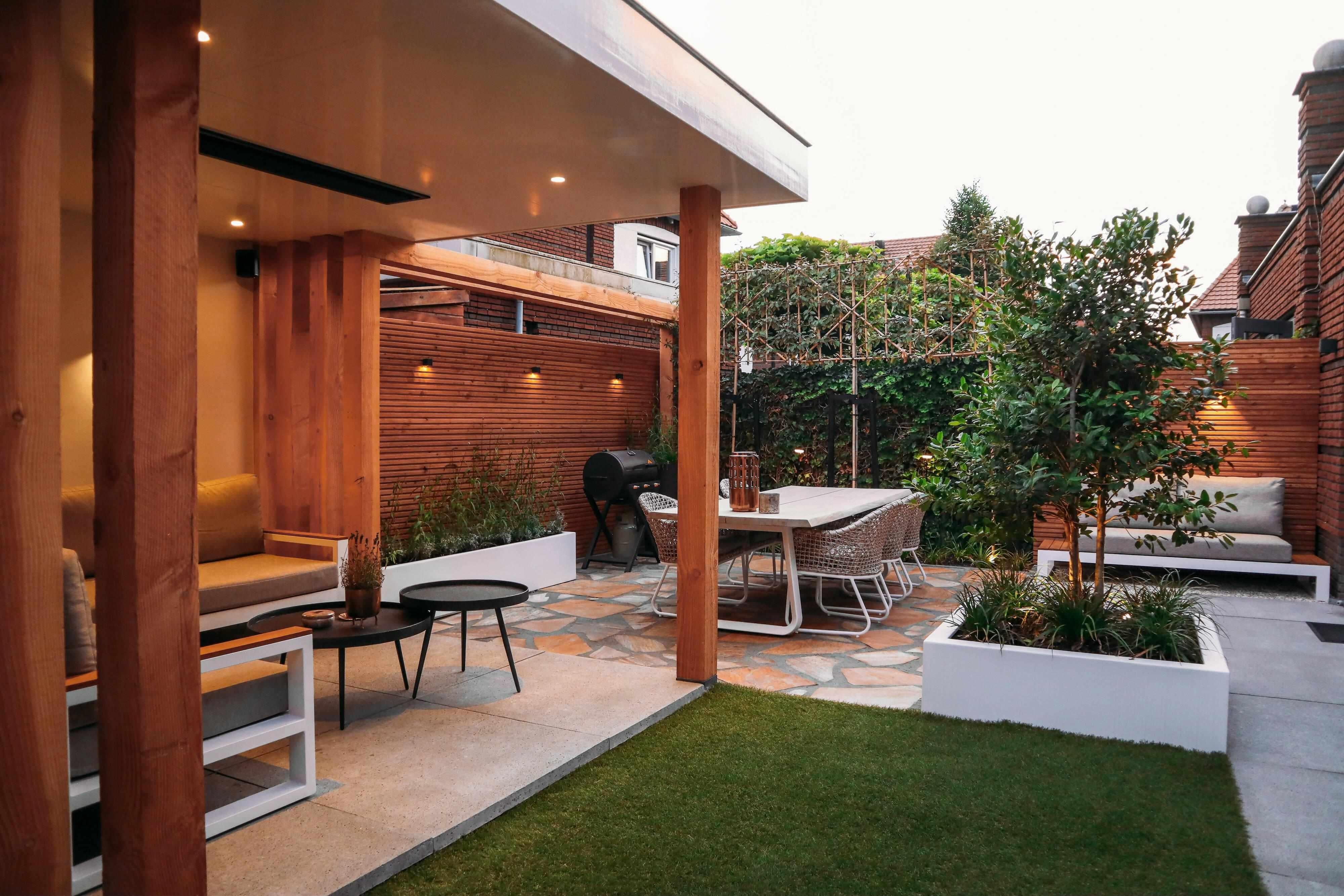 Natuurlijke elegantie ontmoet modern vakmanschap-Ruyg tuinen-buitenkamer,designhout,luxeachtertuin,maatwerkoverkapping,modernebuitenruimte,Overkapping,sfeervolletuin,Tuin,tuinoverkapping,tuinverlichting-Natuurlijke elegantie ontmoet modern vakmanschap-OBLY