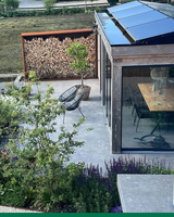 Natuurlijke tuin aan de Amstel met weelderige beplanting-The Green Fix-biodiverse tuin,bloemenborder,duurzame tuin,exclusieve tuin,luxe tuin,natuurlijke beplanting,natuurlijke tuin,organische tuin,Piet Oudolf tuin,The Green Fix,tuin aan de Amstel,weelderige borders-Natuurlijke tuin aan de Amstel | The Green Fix-OBLY