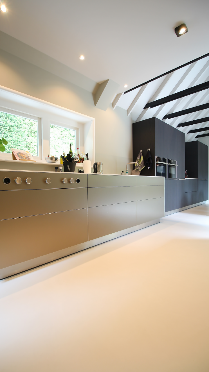 PU Gietvloer met rustige betonlook-Motion gietvloeren-Gietvloer,Keuken-PU Gietvloer met rustige betonlook-OBLY