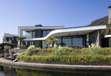 Prachtige moderne villa aan het water-Baas architecten-Exterieur-Prachtige moderne villa aan het water-OBLY