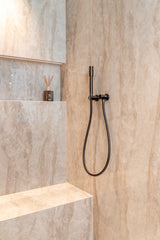 Renovatie gedateerde jaren 70 woning-Studio Thirty Two-Interieur-Modern maatwerk interieur | Luxe keuken en woonkamer-OBLY