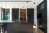 Renovatie van een karakteristieke jaren '30 villa met moderne aanbouw-Sensbouw-aanbouw jaren 30,duurzame renovatie,jaren 30 villa,leefkeuken,luxe woning,maatwerk keuken,moderne aanbouw,renovatie villa,totaalrenovatie,verbouwing jaren 30 woning,villa verbouwen,woonkeuken-Renovatie jaren '30 villa met moderne aanbouw -OBLY
