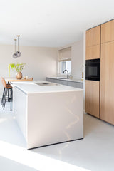 Rustig en Tijdloos Interieurontwerp met Karakter-Nieuwenhuis Interieurontwerp-interieur styling,interieur stylist,maatwerk inrichting,minimalistisch wonen,modern interieur,modern wonen,tijdloos interieur,warme materialen,Woonkamer-Interieurontwerp op maat | Rustige en Tijdloze Interieurs-OBLY
