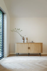 Rustig interieur met maatwerk kasten en natuurlijke materialen-OBLY-Interieurontwerp,Maatwerk kasten,natuurlijke materialen,slaapkamer interieur,tijdloos interieur-OBLY