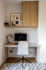 Rustig maatwerk interieur met licht eikenhout-Witteveen interieur architecten-badkamermeubel maatwerk,eikenhouten kasten,garderobekast op maat,licht interieur ontwerp,moderne opbergoplossingen,slaapkamerkasten,thuiswerkplek op maat,tv meubel op maat-Maatwerk Interieur met Licht Eikenhout en Slimme Opbergruimte-OBLY