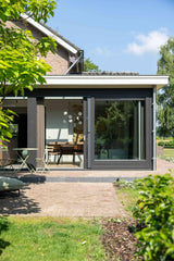 Serre aanbouw met glazen schuifpui-De SerreSpecialist-Aanbouw-Serre aanbouw met glazen schuifpui-OBLY