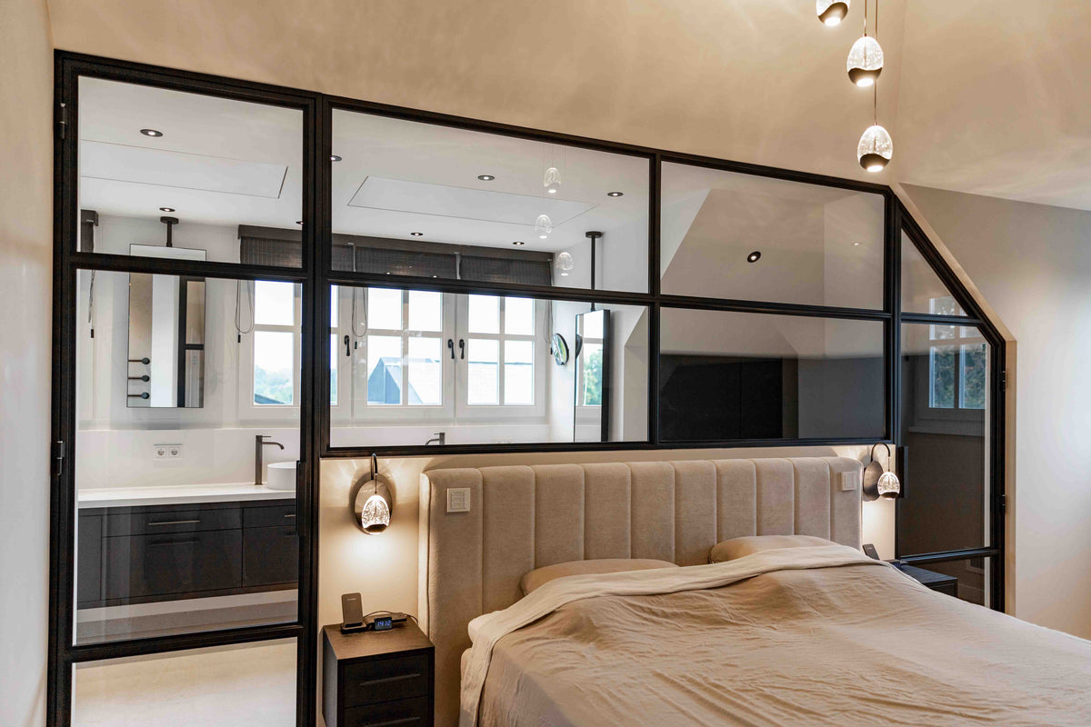 Slaapkamer met badkamer en suite-Auk Interiors-Badkamer,badkamer en suite,Badkamer inspiratie,luxe badkamer,maatwerk badkamer,Slaapkamer,slaapkamer met badkamer-Slaapkamer met badkamer en suite | Luxe maatwerk-OBLY