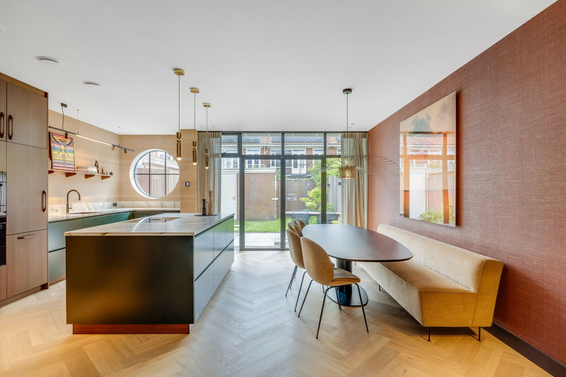 Stalen kozijnen en ranke overstekken-OBLY-aanbouw,jaren30 woning,renovatie,tweelaagse aanbouw-Jaren 30 – Totaalrenovatie met Moderne Aanbouw-OBLY